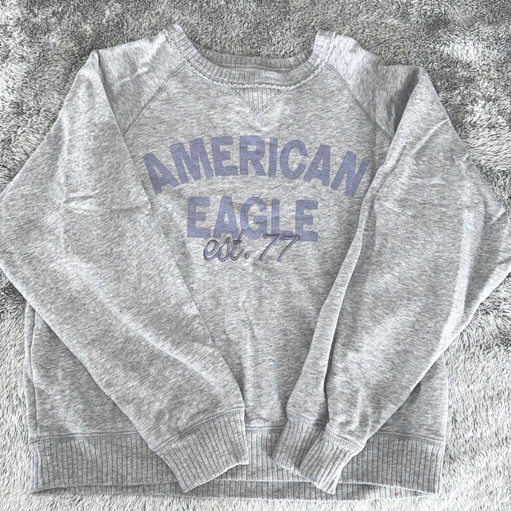 American Eagle sweatshirt